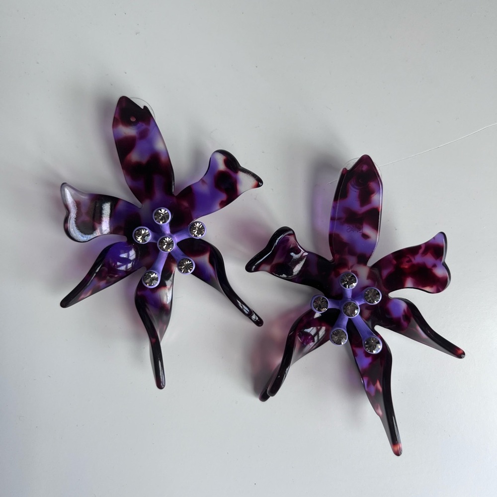 Lele Sadoughi Purple Tortoise Acrylic Flower Earrings